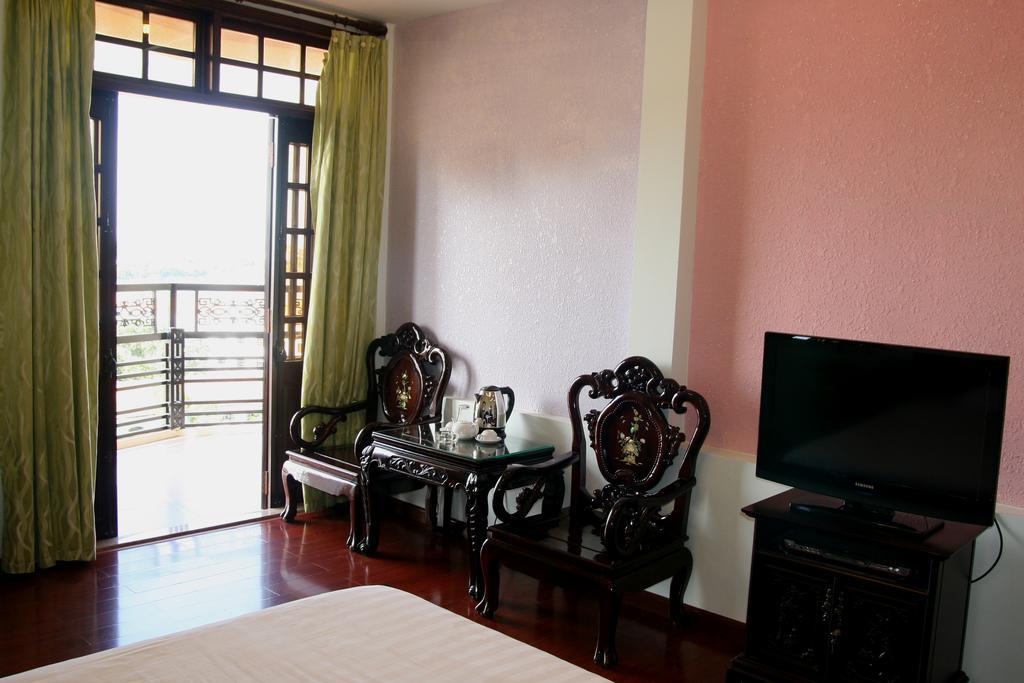 Thai Binh II Hotel Hue Exterior foto