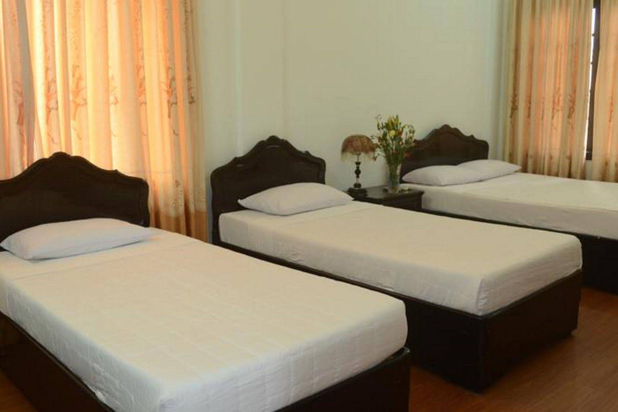 Thai Binh II Hotel Hue Exterior foto