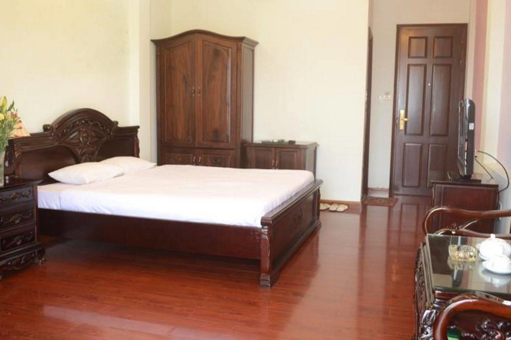 Thai Binh II Hotel Hue Exterior foto