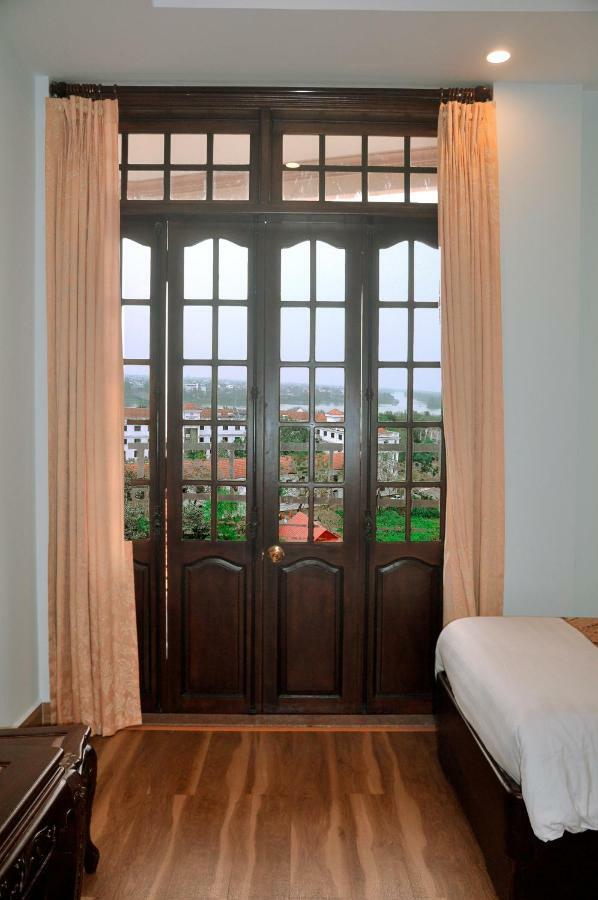 Thai Binh II Hotel Hue Exterior foto