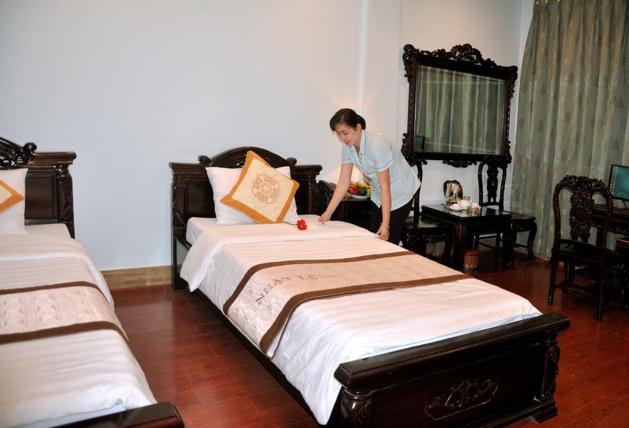 Thai Binh II Hotel Hue Exterior foto